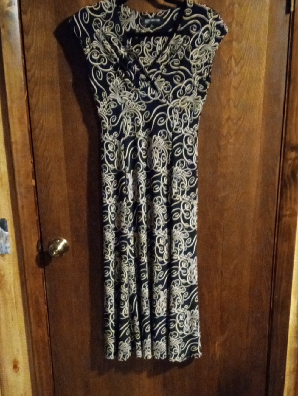 Jones New York Black and Cream Printed Maxi Dress